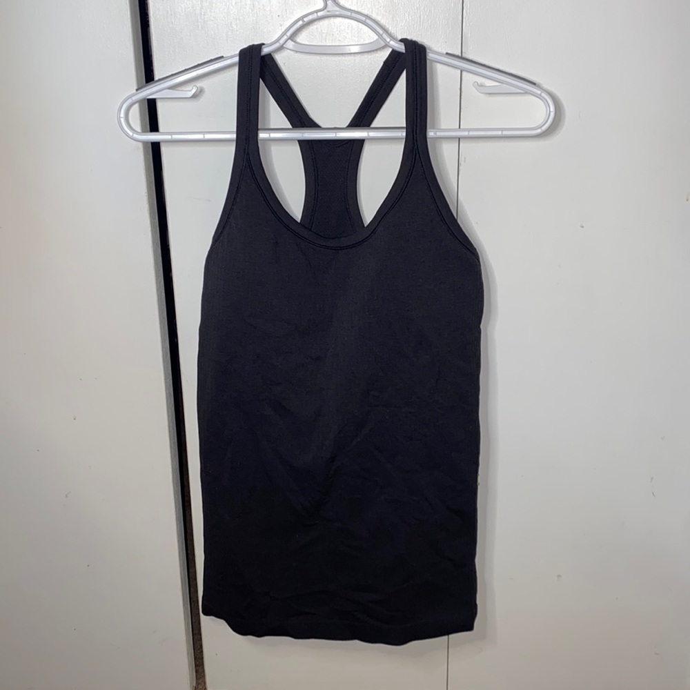 Lululemon athletic top